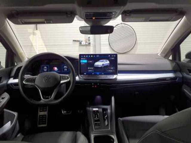 Volkswagen Golf 1.5 eTSI DSG IQ.Drive