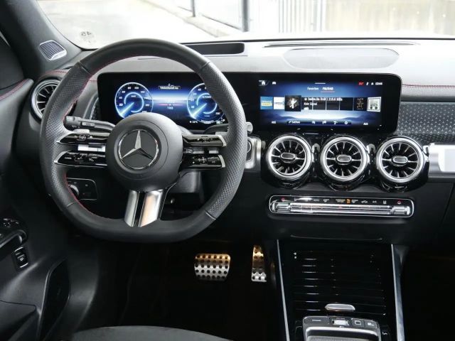 Mercedes-Benz EQB 350 4MATIC AMG Line