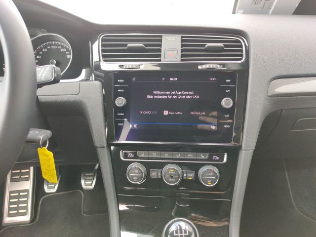 Volkswagen Golf 1.6 TDI IQ.Drive Variant