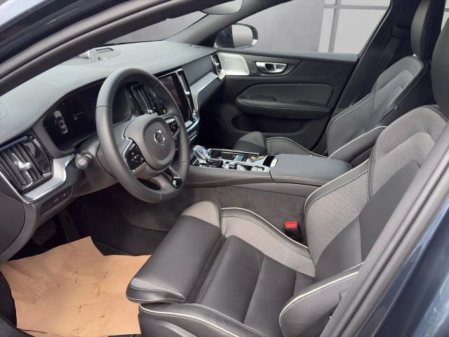 Volvo S60 AWD Dark Recharge Ultimate