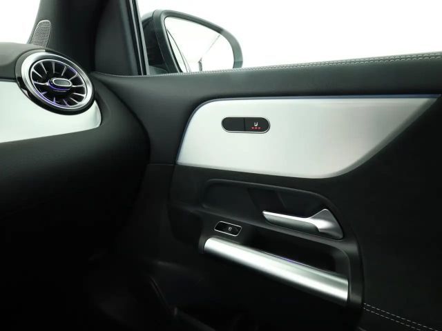 Mercedes-Benz GLA 220 4MATIC AMG Line