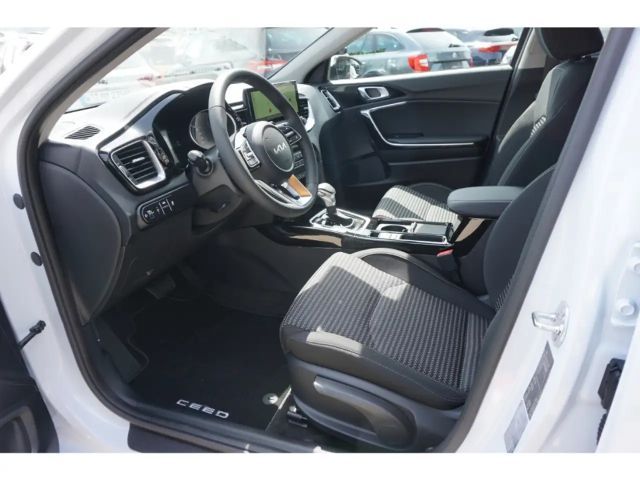 Kia Ceed 1.0T 100 48V Ultimate DCT Navi Indukt. Kamera SHZ