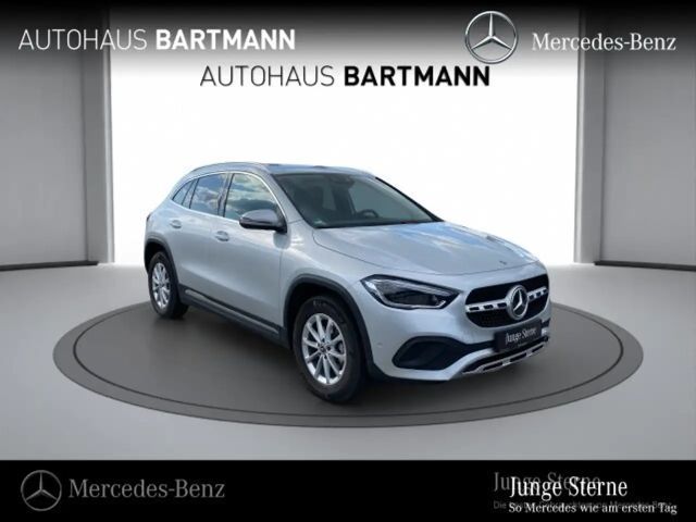 Mercedes-Benz GLA 180 Progressive