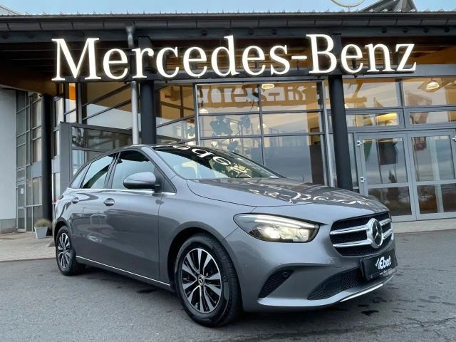 Mercedes-Benz B 200 B 200 d