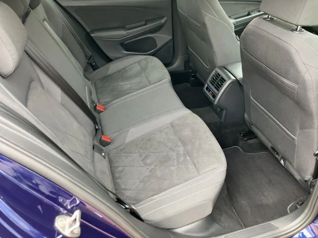 Volkswagen Golf 1.5 TSI DSG Plus Style