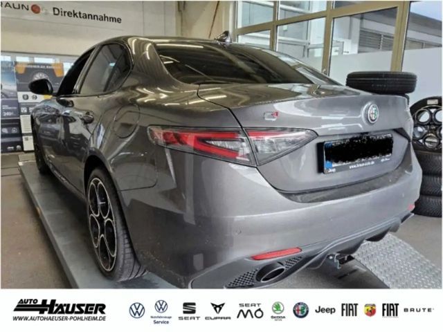 Alfa Romeo Giulia Q4 Turbo Veloce