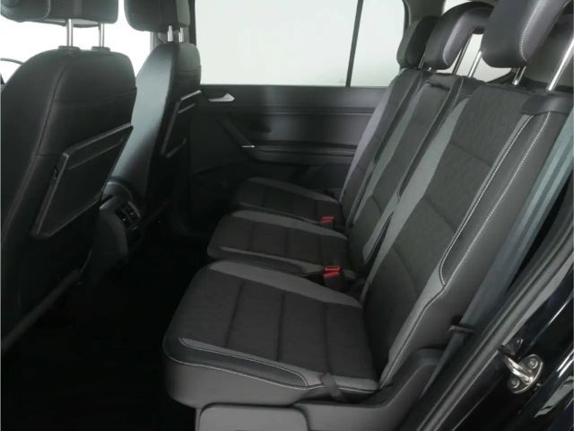 Volkswagen Touran 1.5 TSI DSG R-Line