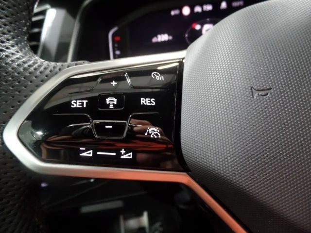 Volkswagen Tiguan 1.5 TSI IQ.Drive R-Line