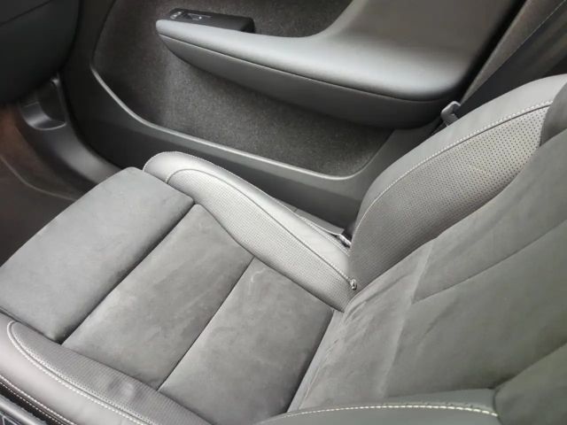 Volvo XC40 R-Design Recharge Twin Engine