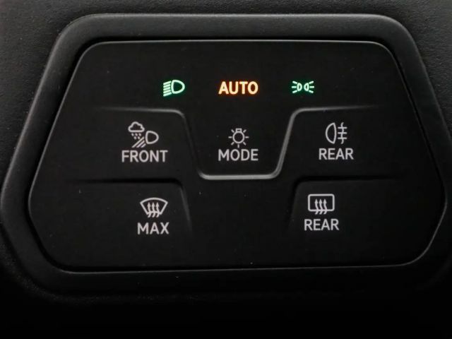 Cupra Born 62kW ACC Wärmepumpe Kamera SHZ Pano CarPlay