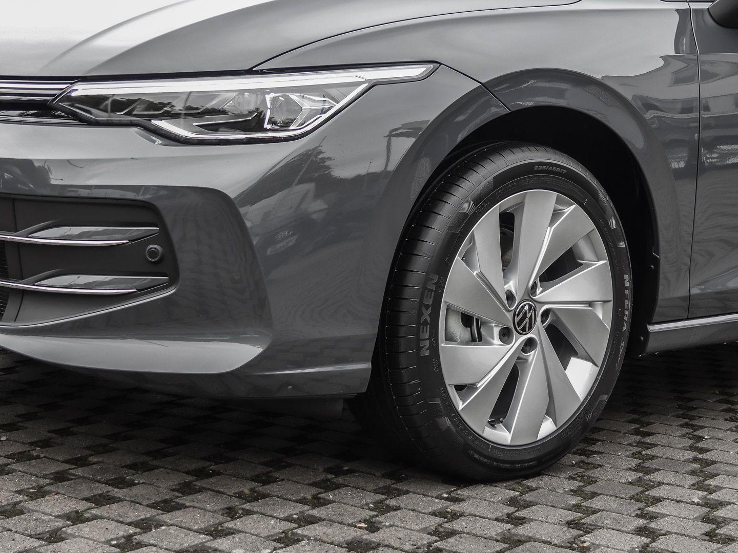 Volkswagen Golf 1.5 eTSI Life