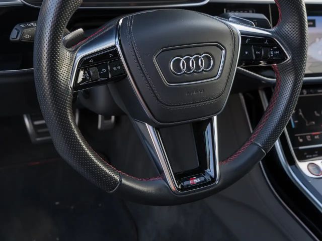 Audi S8 4.0 TFSI Quattro
