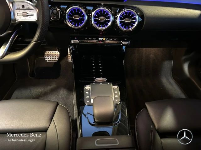 Mercedes-Benz A 180 AMG Line