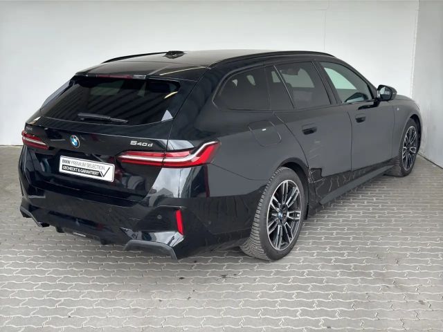 BMW 540 540d M-Sport Touring xDrive