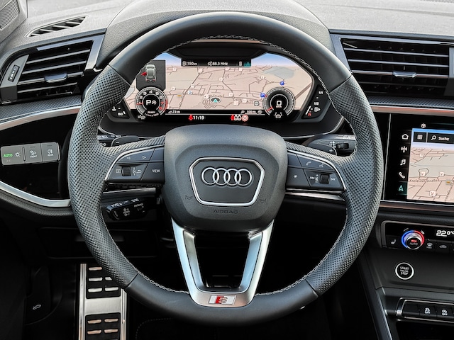 Audi Q3 S-Tronic