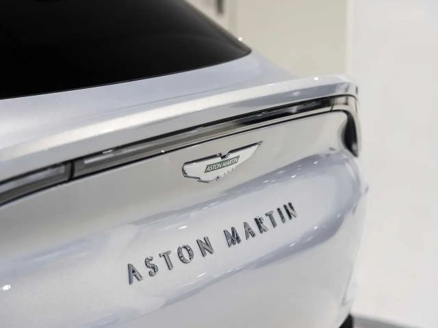 Aston Martin DBX 707 -Lightning Silver-