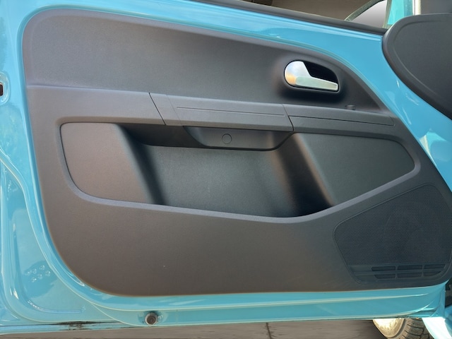 Volkswagen e-up! Plus Style