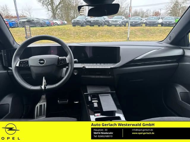 Opel Astra Sports Tourer Ultimate