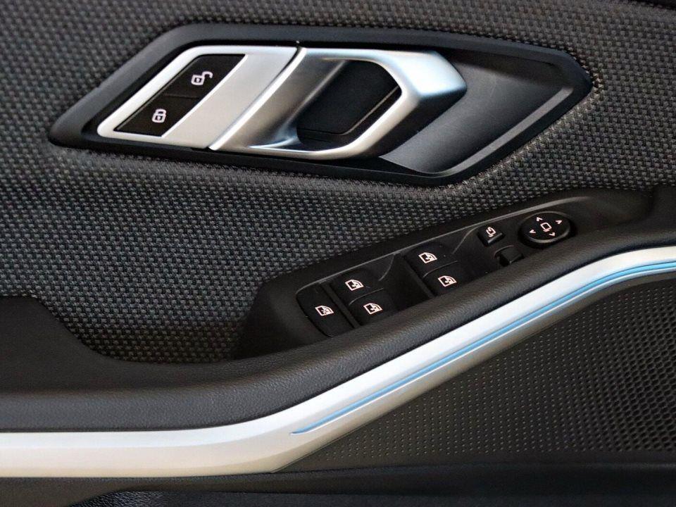 BMW 320 320e Touring