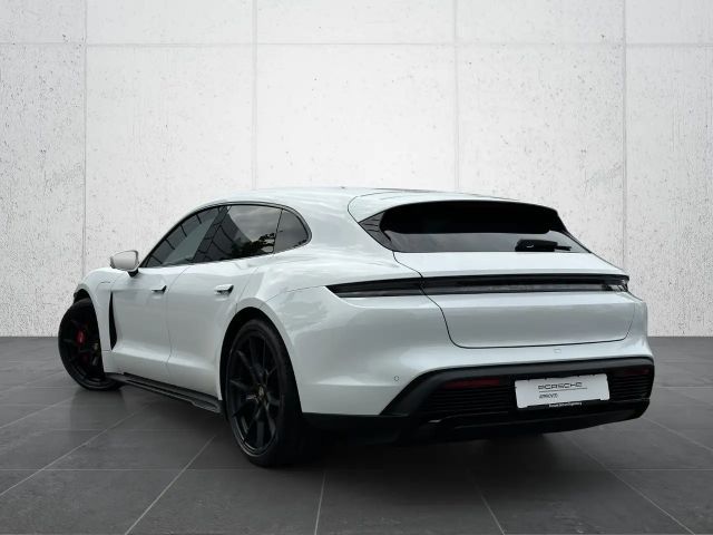 Porsche Taycan GTS Sport Turismo