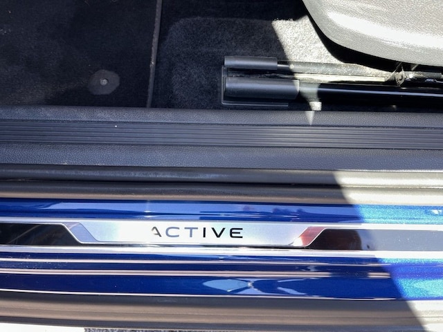 Volkswagen T-Cross T-Cross 1.0 TSI Active Navi ACC SHZ