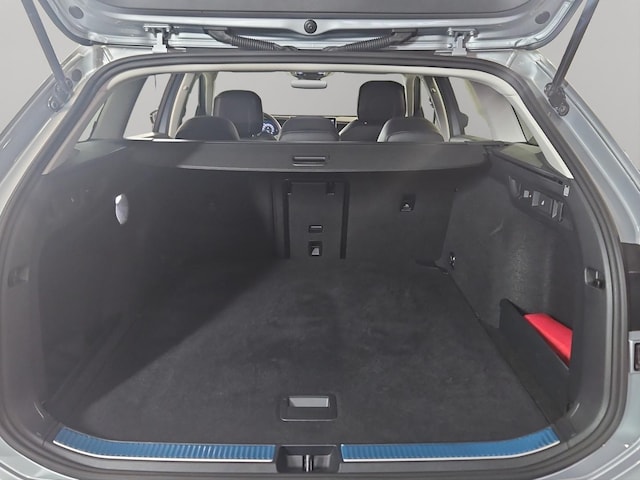 Volkswagen Passat 1.5 eTSI Business Variant