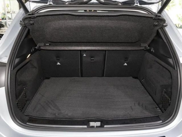 Mercedes-Benz GLA 180 STH SpurW W-Paket KeyLess ParkAss. ACC