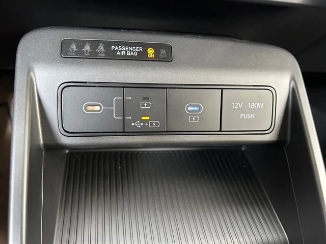 Hyundai Kona 64 kWh Electric