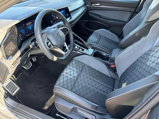 Volkswagen Golf 1.5 eTSI DSG Golf VIII R-Line