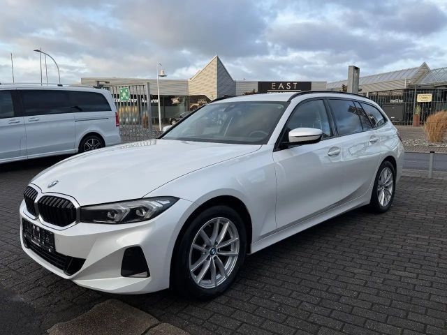 BMW 320 320d Touring xDrive