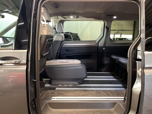 Volkswagen Multivan 2.0 TDI DSG Lang T7