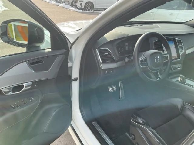 Volvo XC90 R-Design T8