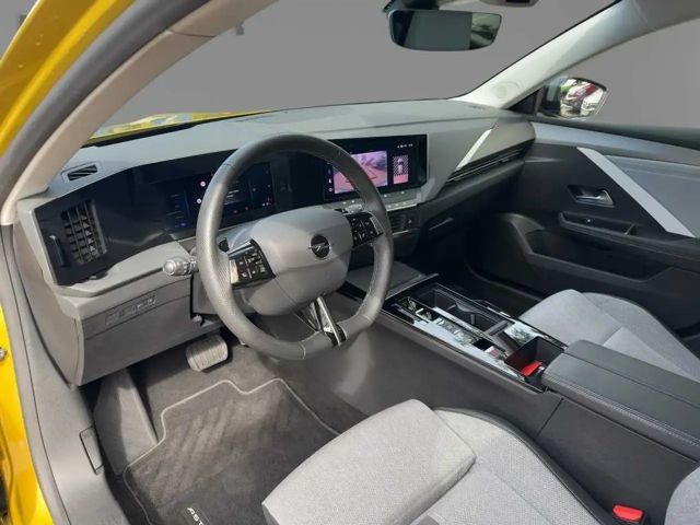 Opel Astra Elegance Hybrid Innovation