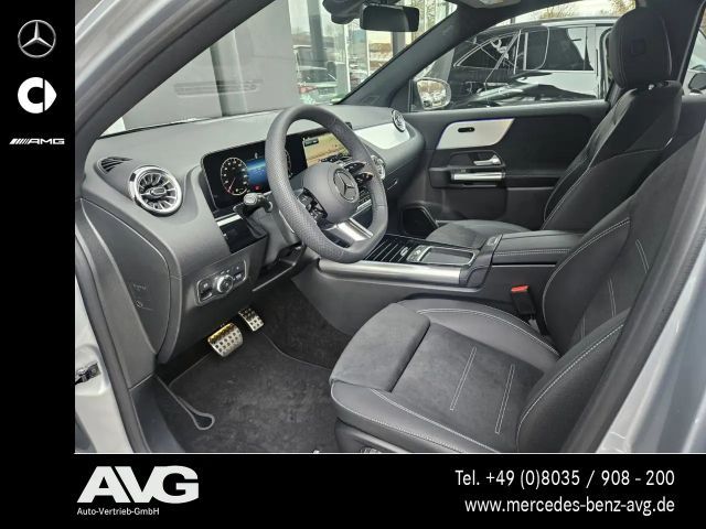 Mercedes-Benz GLA 200 AMG Line