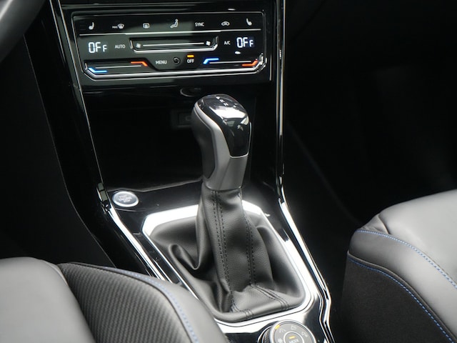 Volkswagen T-Roc T-Roc R  MATRIX PANO AHK AKRAPOVIC ACC LEDER N