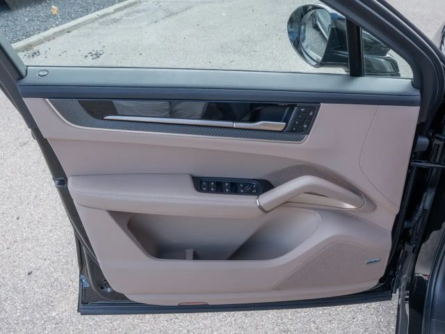 Porsche Cayenne Coupé E-Hybrid S