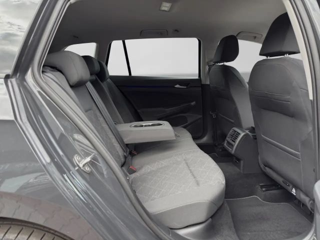 Volkswagen Golf DSG Life Variant