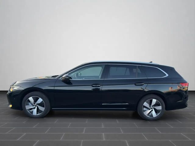 Volkswagen Passat 1.5 eTSI Business DSG Variant