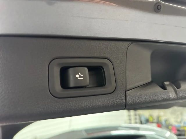 Mercedes-Benz B 200 Sedan