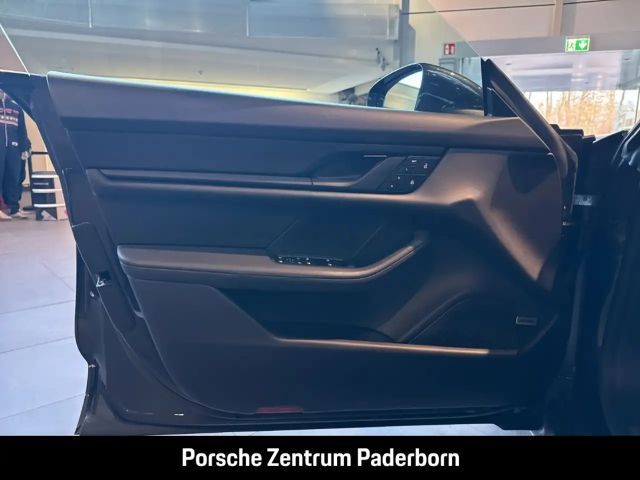 Porsche Taycan 4S Cross Turismo