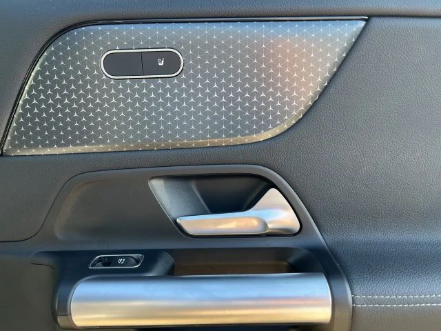 Mercedes-Benz GLA 180 Progressive