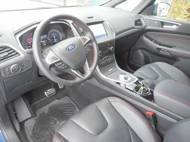 Ford S-Max Titanium