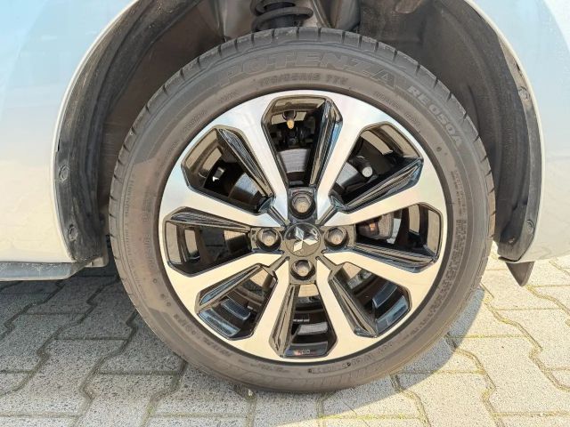 Mitsubishi Space Star Star