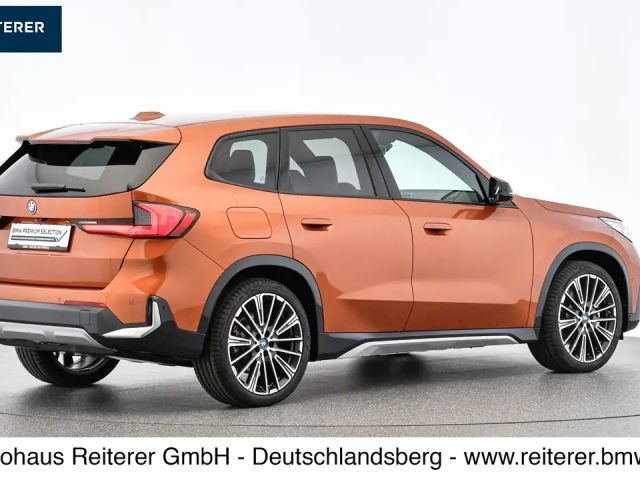 BMW iX1 xDrive30