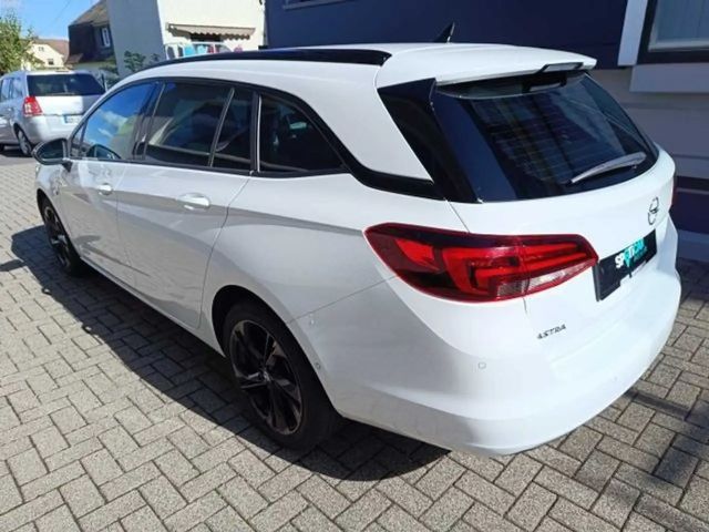 Opel Astra Sports Tourer Ultimate