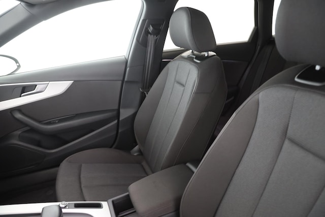 Audi A4 40 TFSI Avant Quattro S-Tronic