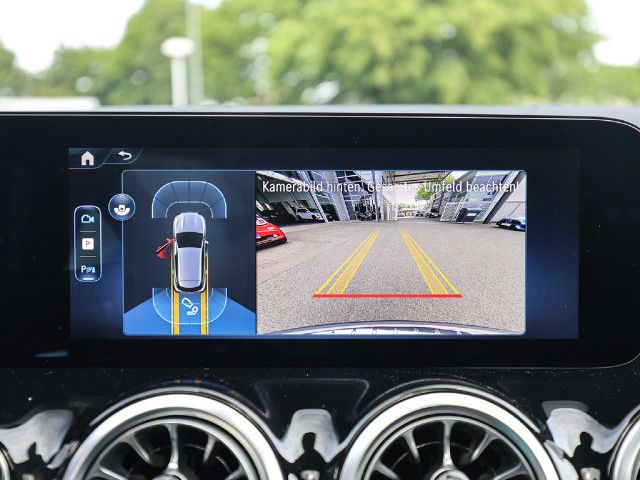 Mercedes-Benz GLA 180 