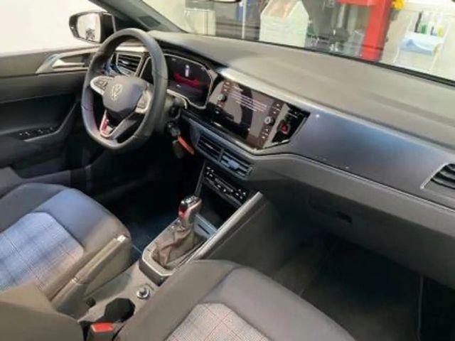 Volkswagen Polo 2.0 TSI DSG GTI