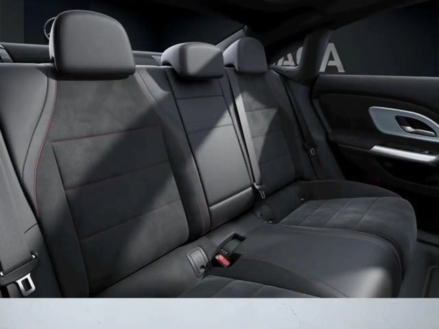 Mercedes-Benz CLA 180 AMG Line Coupé