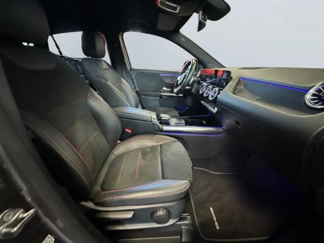 Mercedes-Benz GLA 200 AMG Line